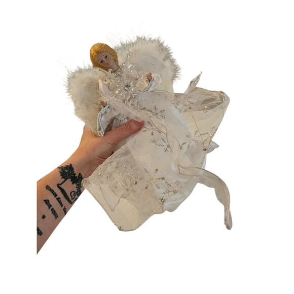 Vintage Christmas Tree Topper Angel Porcelain White Silver Feather Wings - Picture 5 of 5